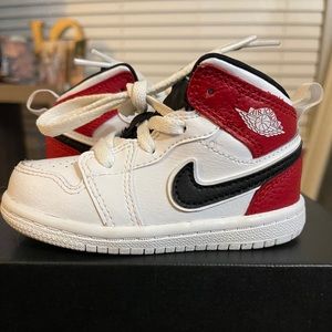 Jordan 1 ♥️SOLD♥️